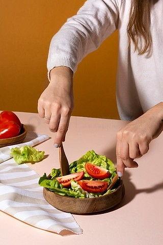 看电视吃瓜素材,跟随热点，一起“吃瓜”娱乐圈